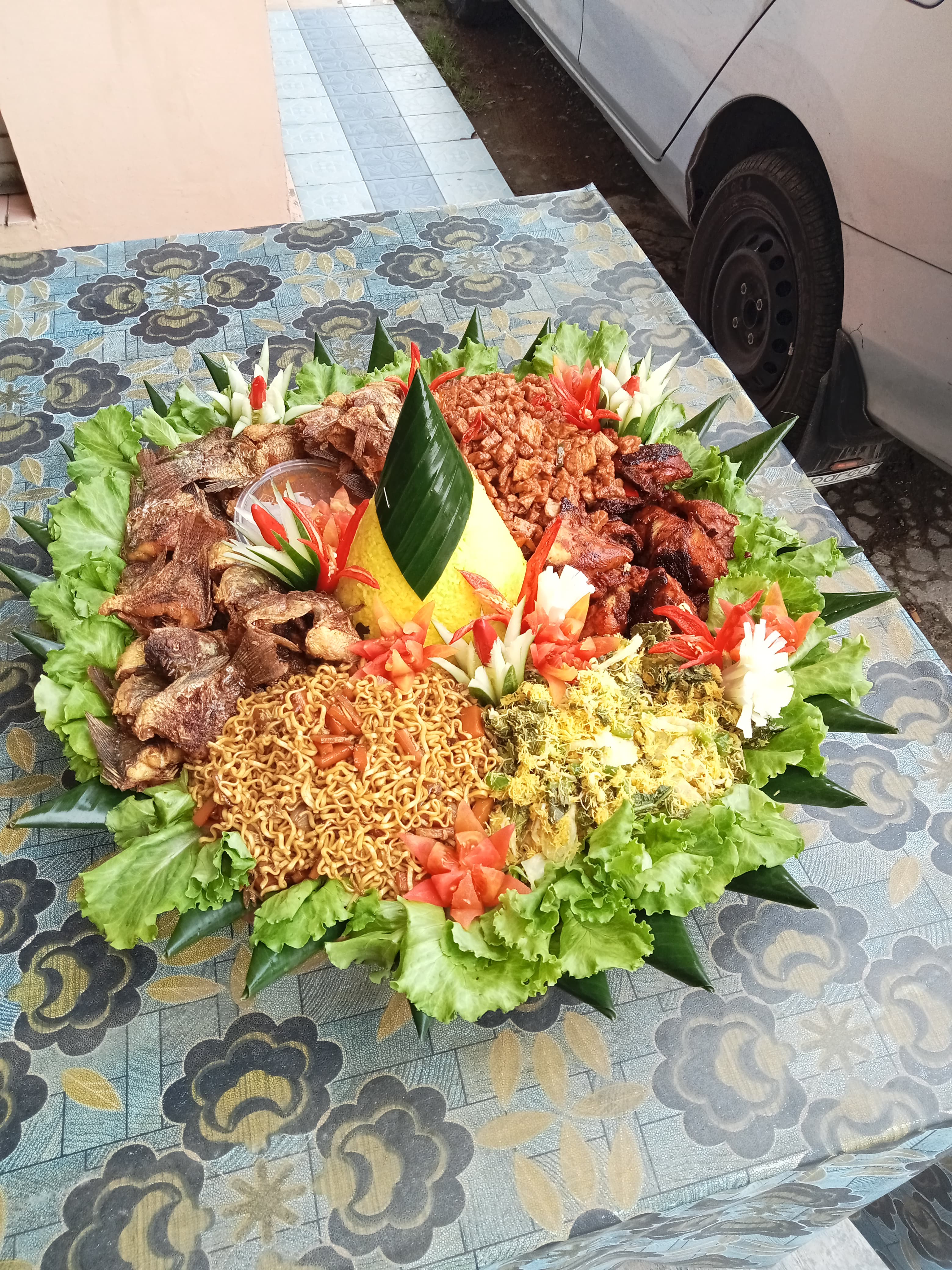 TUMPENG