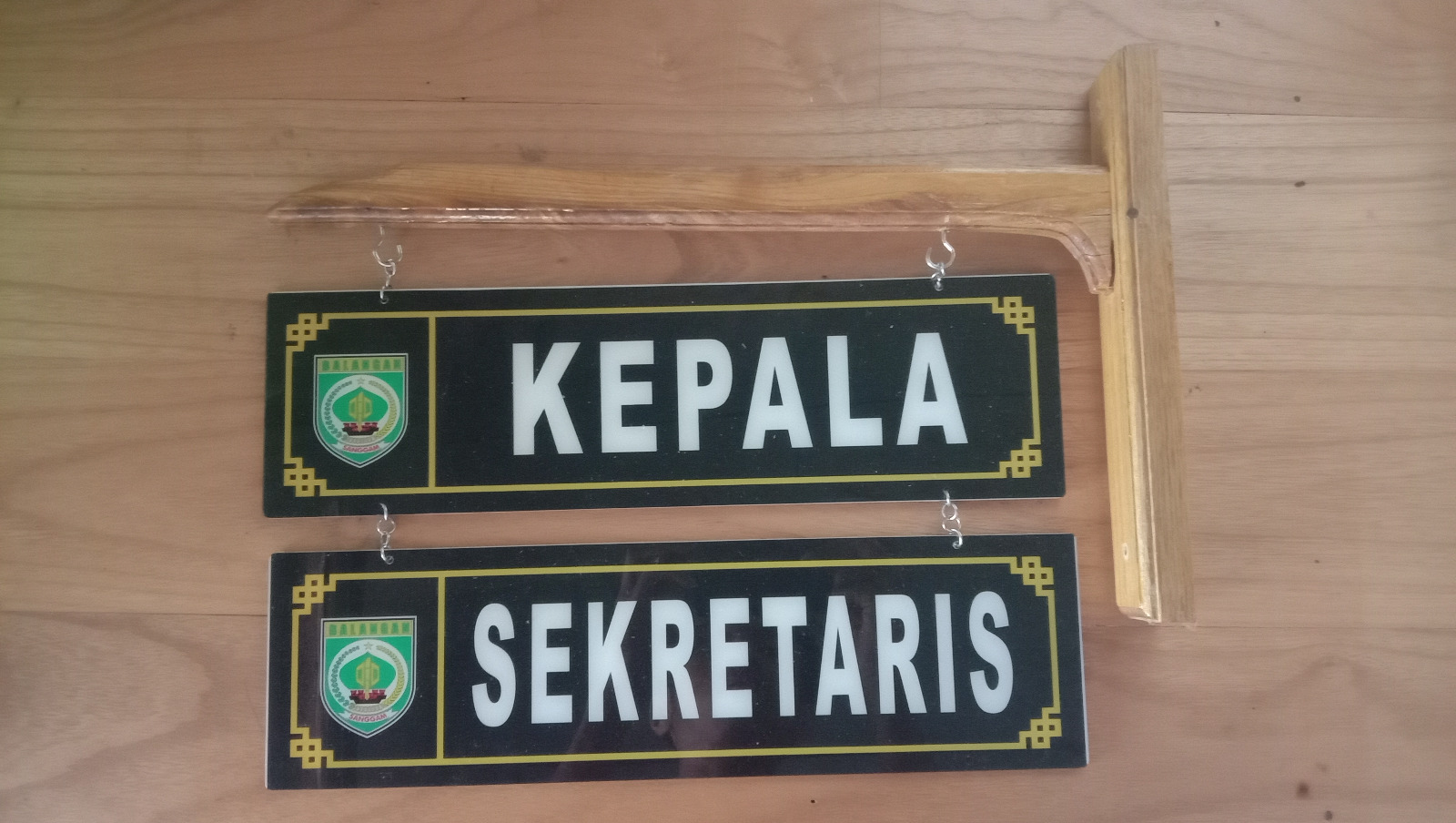 PAPAN RUANGAN