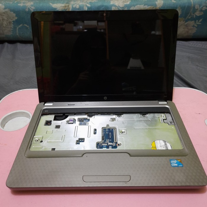 Jasa Service Laptop