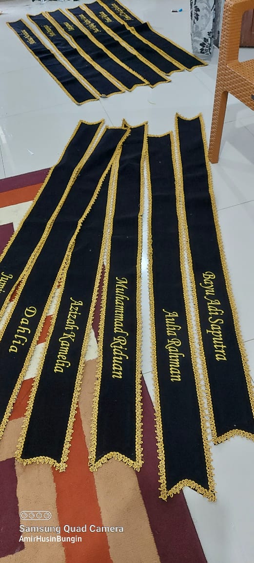 SELEMPANG WISUDA