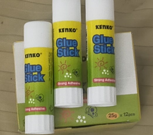 Glue stick kenko 25 g besar