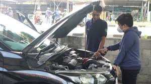 Jasa Service Mobil