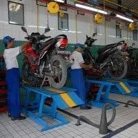 Jasa Service motor R2