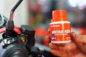 Minyak Rem Motor