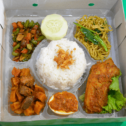 Nasi kotak dan Snack box 