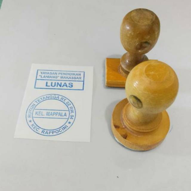 stempel kayu bulat