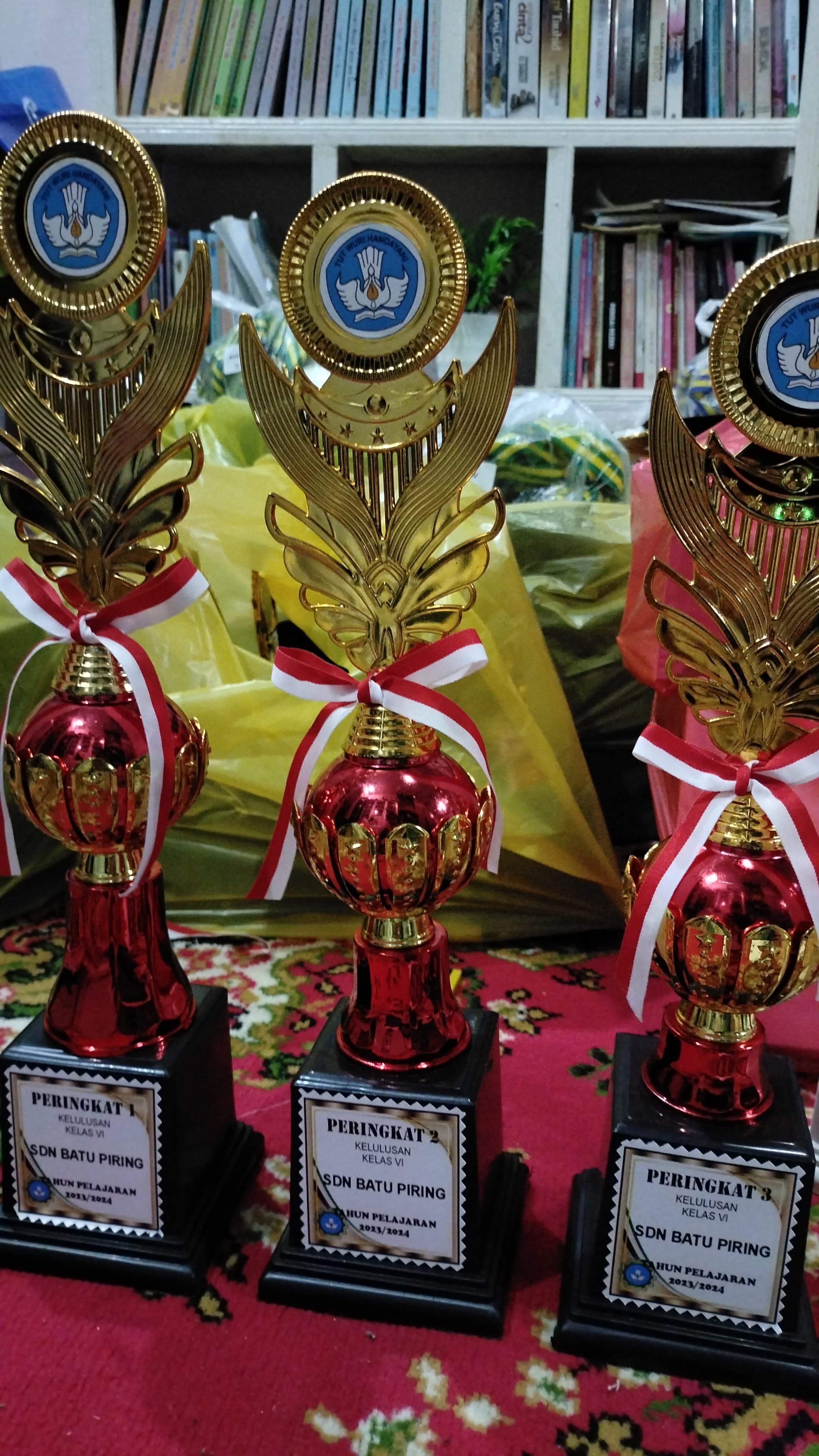 Piala 1 Set