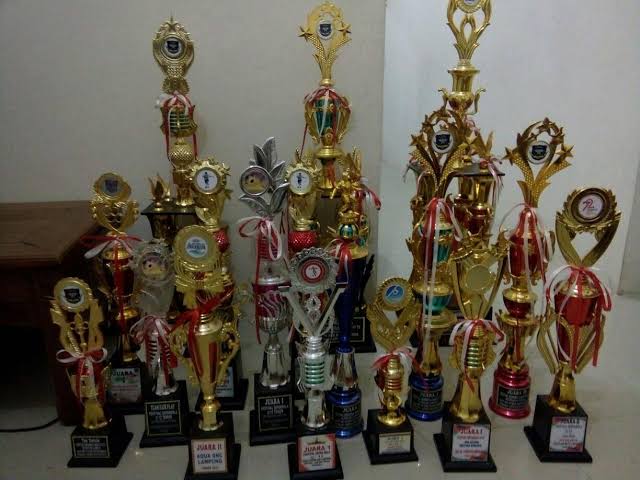 Piala trophy