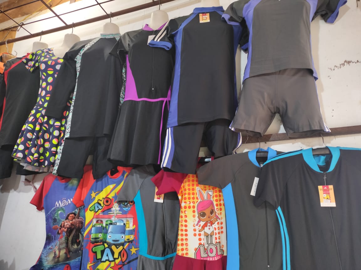 Baju renang ( Ukuran Anak SMP )