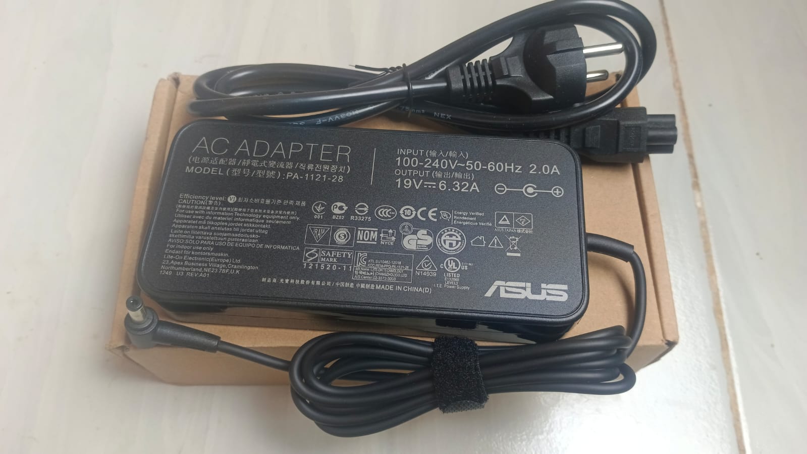 Adaptor Asus 120 Watt