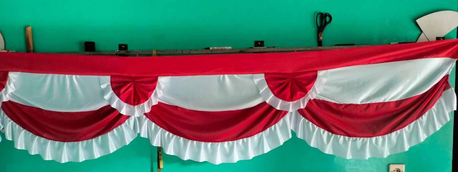 Umbul Umbul Warna dan Bendera  Merah Putih