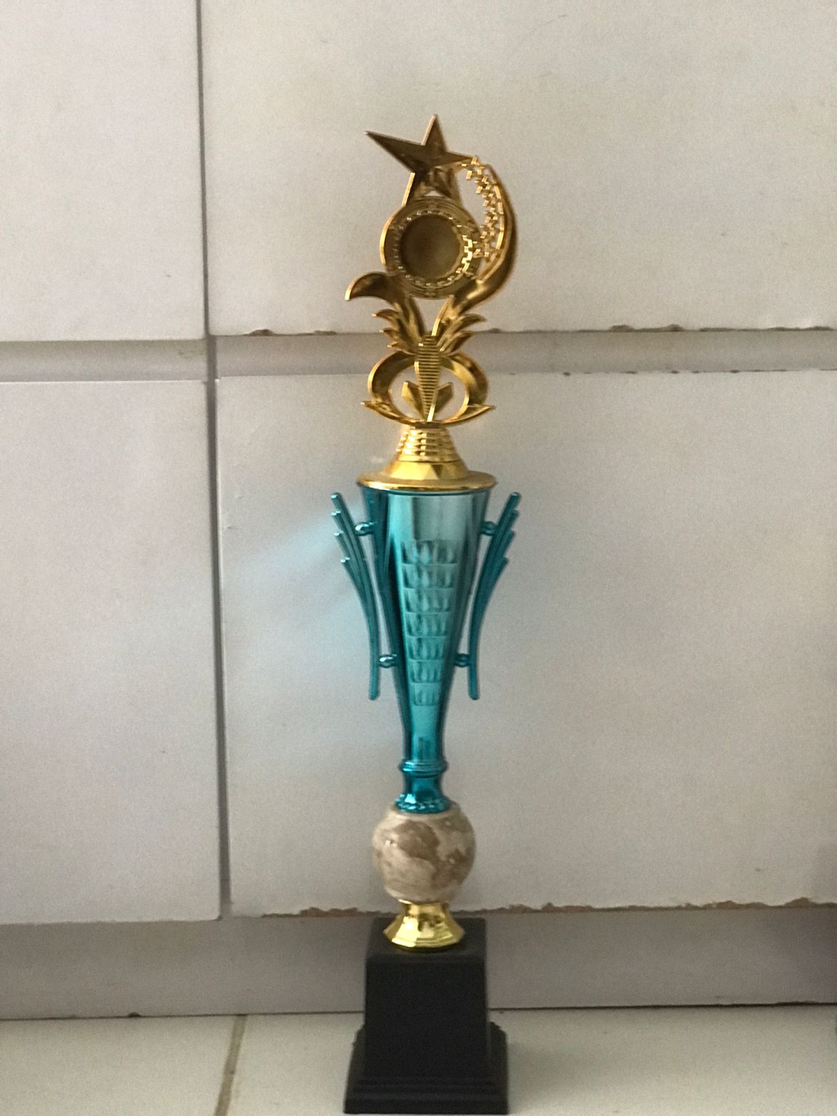 PIALA HADIAH