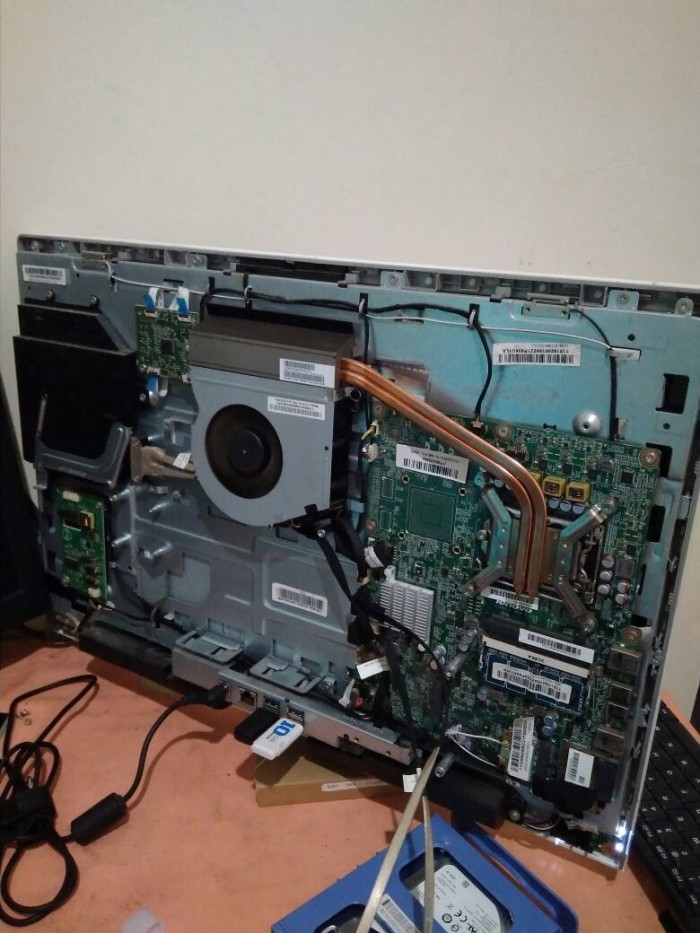 Service PC Al In One & Ganti Hardisk