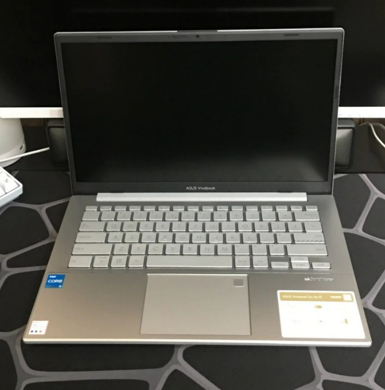 Asus Vivobook Go 14 E1404GA/Intel Core i3-N305/8GB/512GB SSD/14″ FHD/W11+OHS