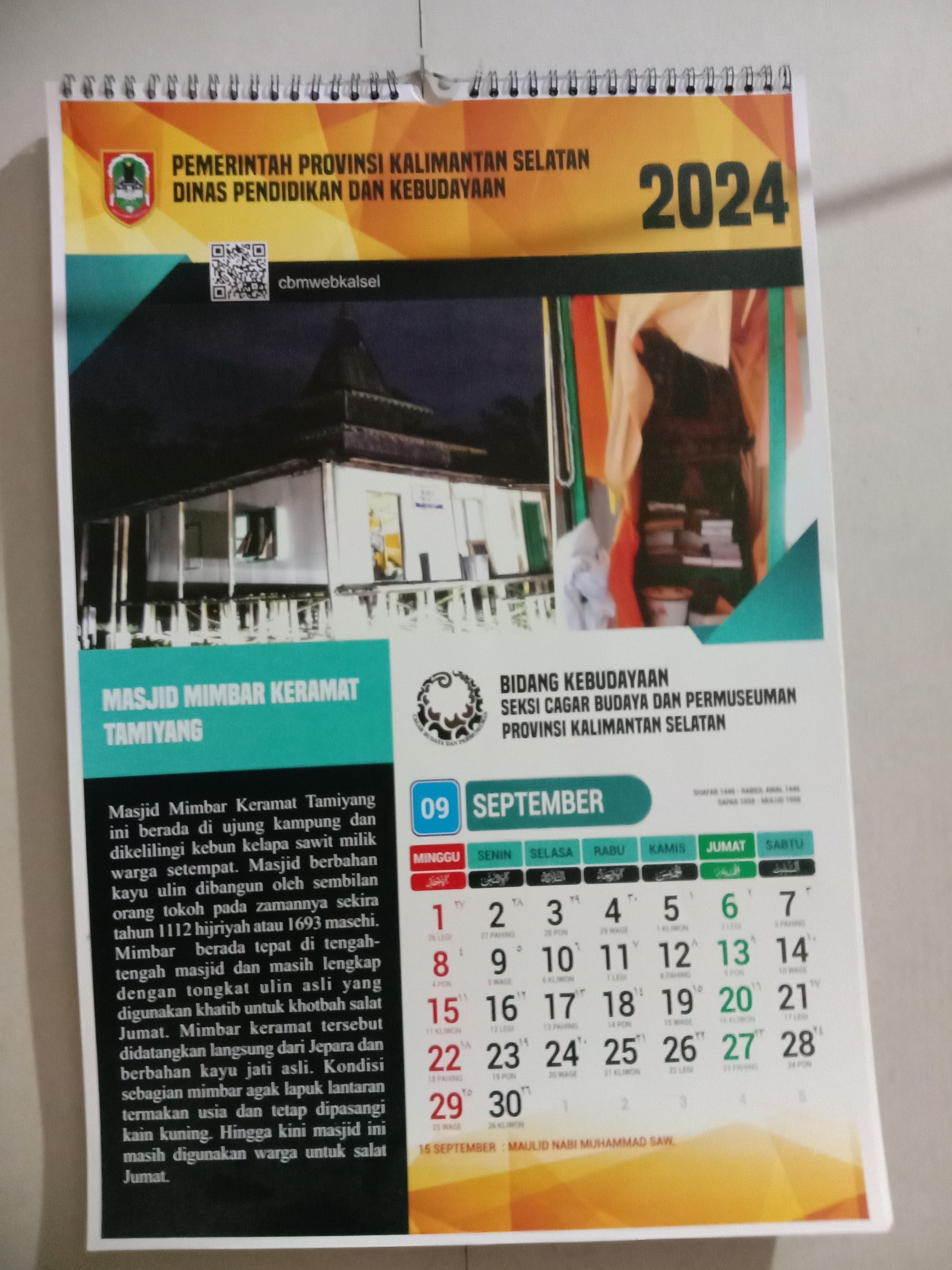 Kalender Dinding 