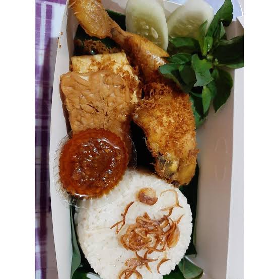 Nasi kotak hemat