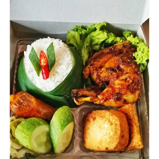 Nasi Kotak Ayam Panggang