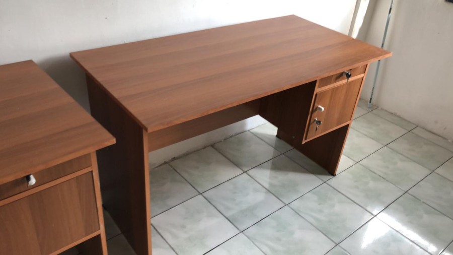 Meja Kerja 1/2 Biro columbia oak