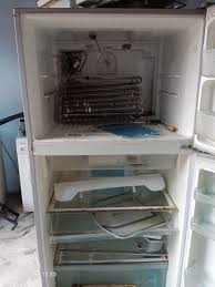 Service Kulkas 2 Pintu (Rusak Berat)