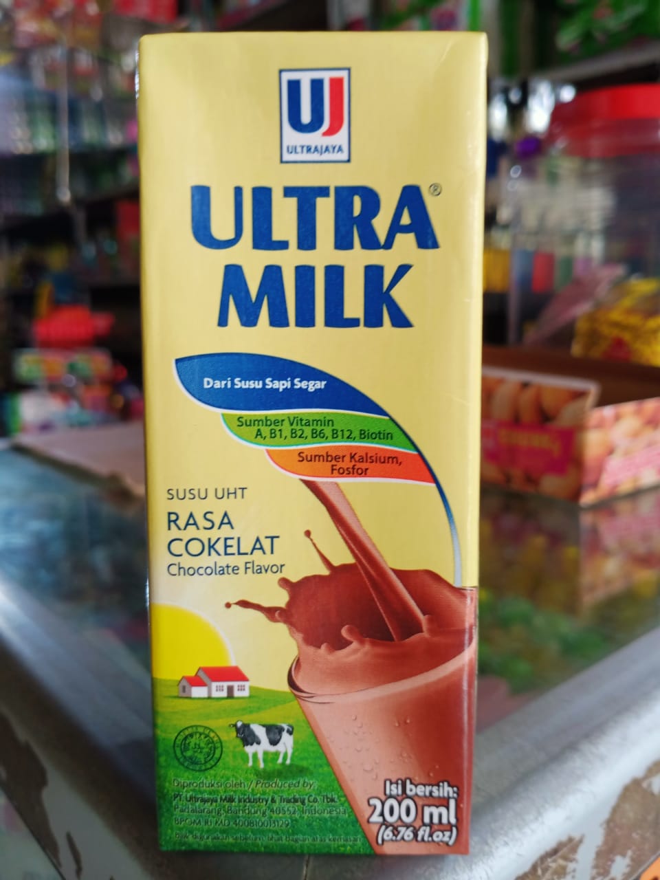 Susu UHT Rasa Cokelat isi 200 ml,1 dus isi 24 PCS