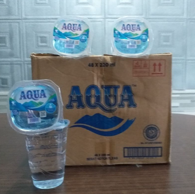 Aqua gelas