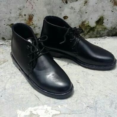 Sepatu Hitam Paskibra