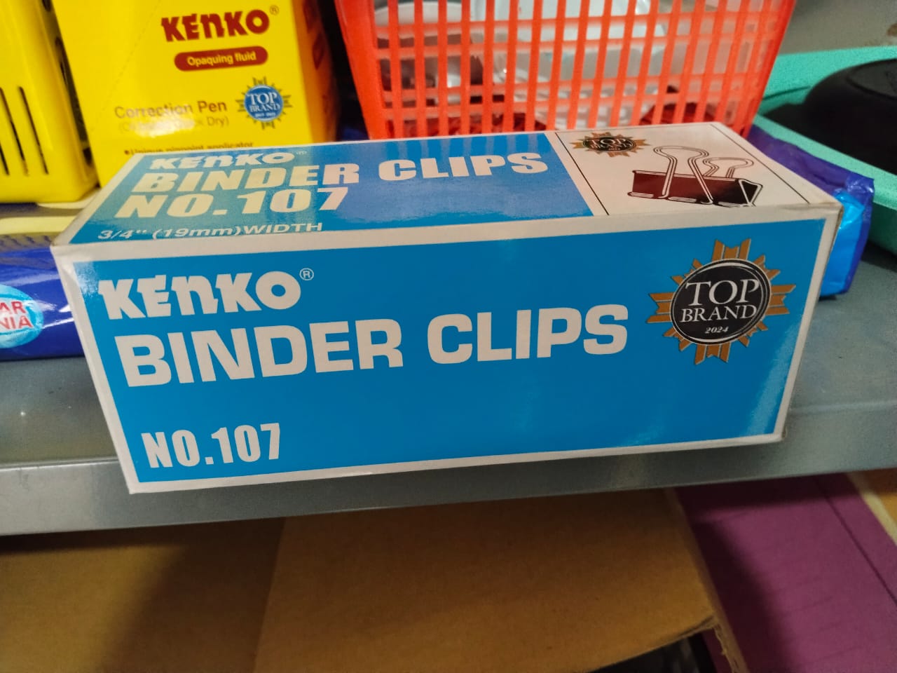 BINDER CLIP