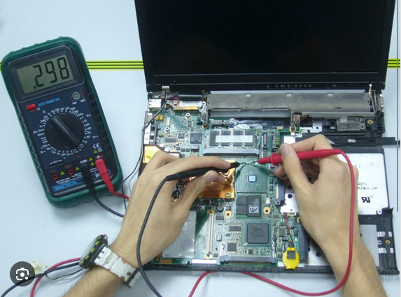 ⁠service Komputer/Laptop