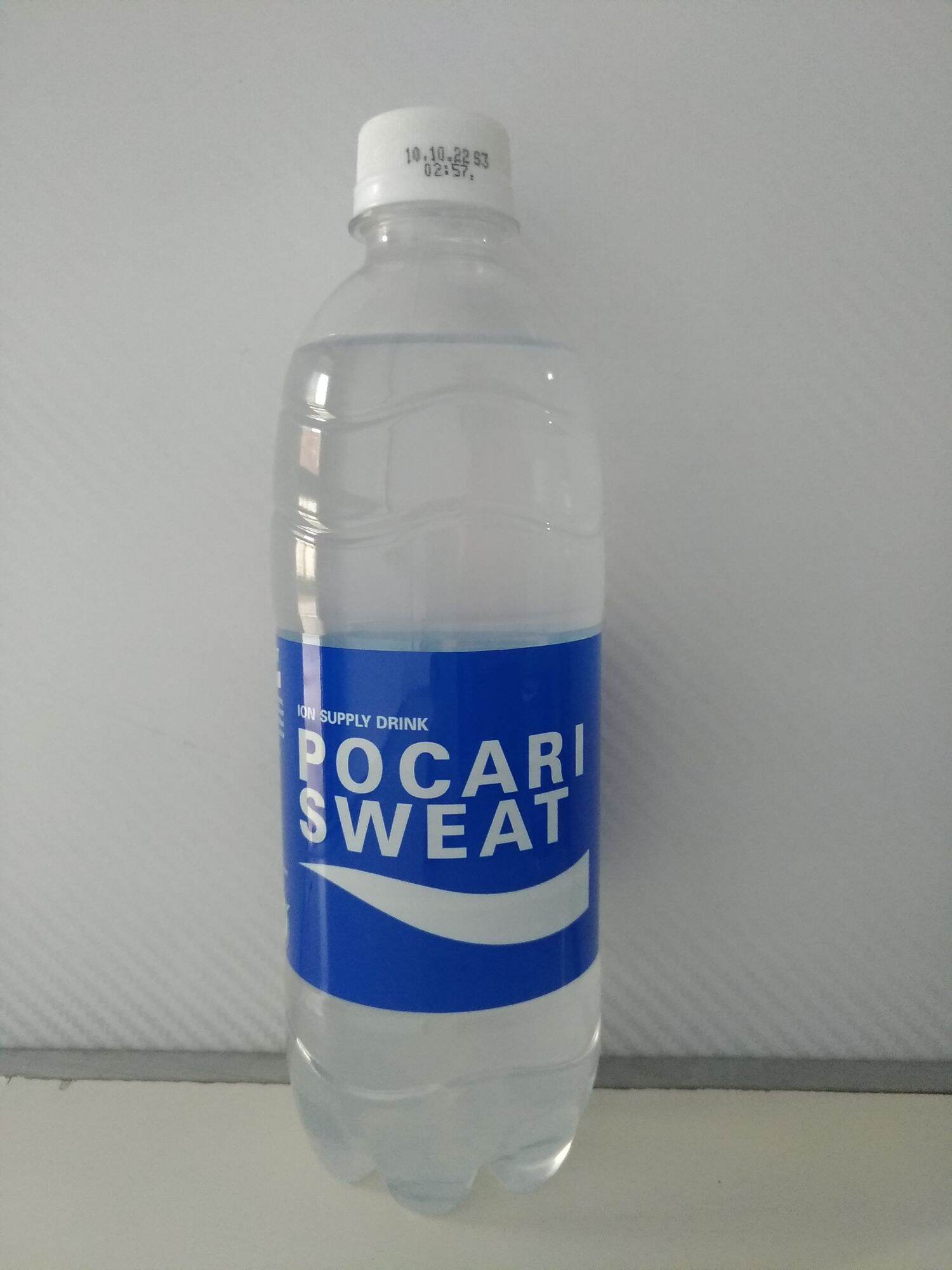 MINUMAN ION PENAMBAH ENERGI