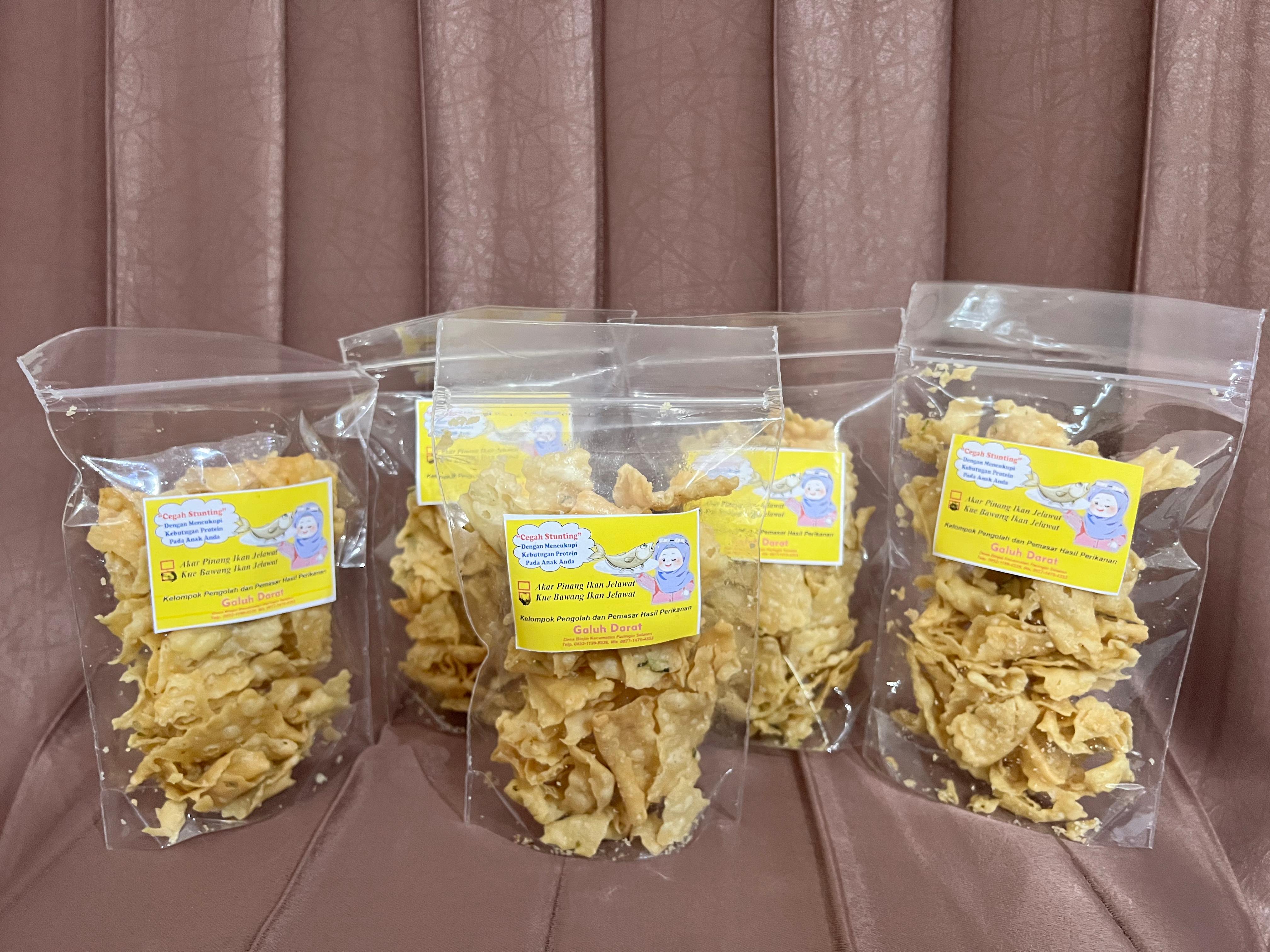 KUE BAWANG IKAN JELAWAT