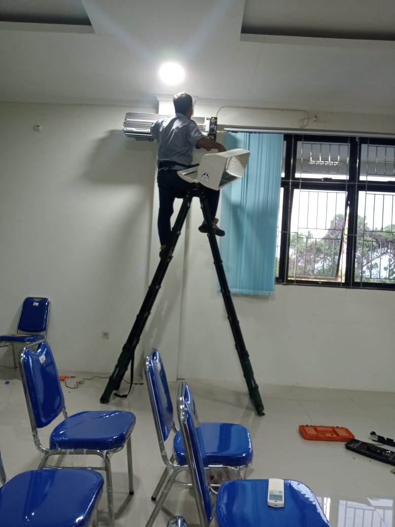CLENING AC INVERTER