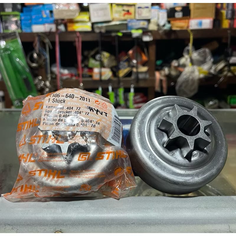 Sprocket Chainsaw