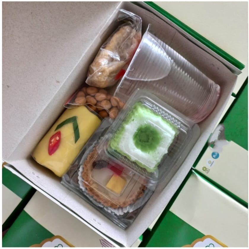 SNACK KOTAK