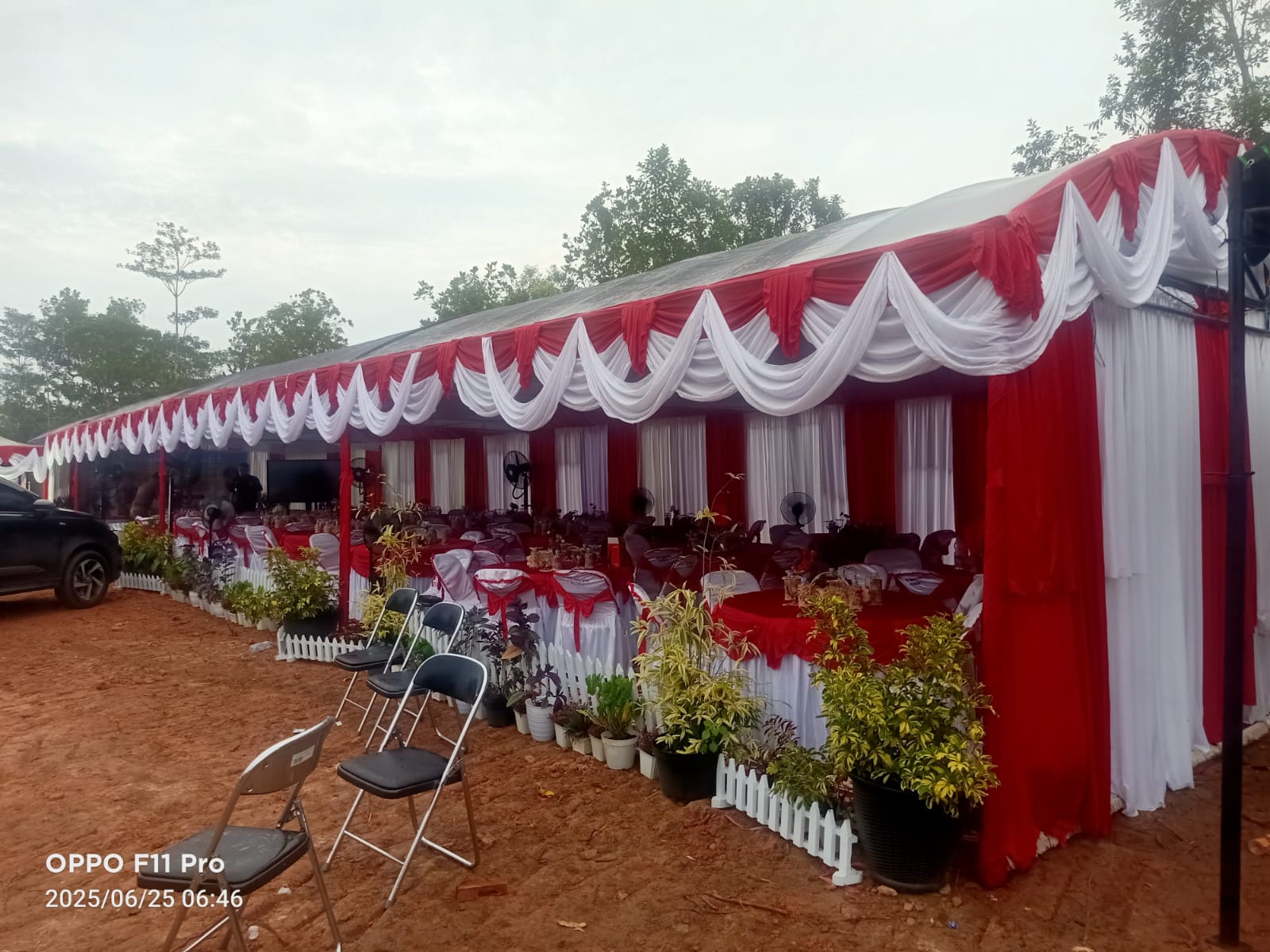 Dekor Tenda (Plapon,Poni,Tirai dan Tiang)
