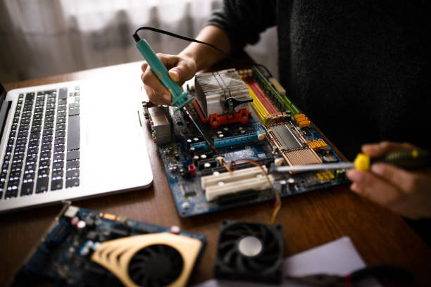 SERVICE KOMPUTER / LAPTOP