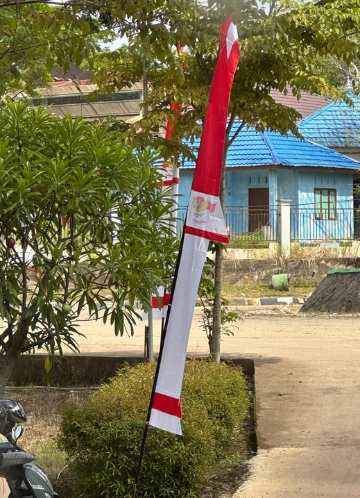 Tiang Bendera Umbul-umbul