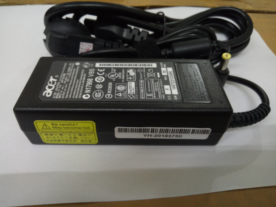Charger Laptop