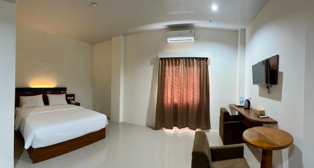 Kamar President Suit