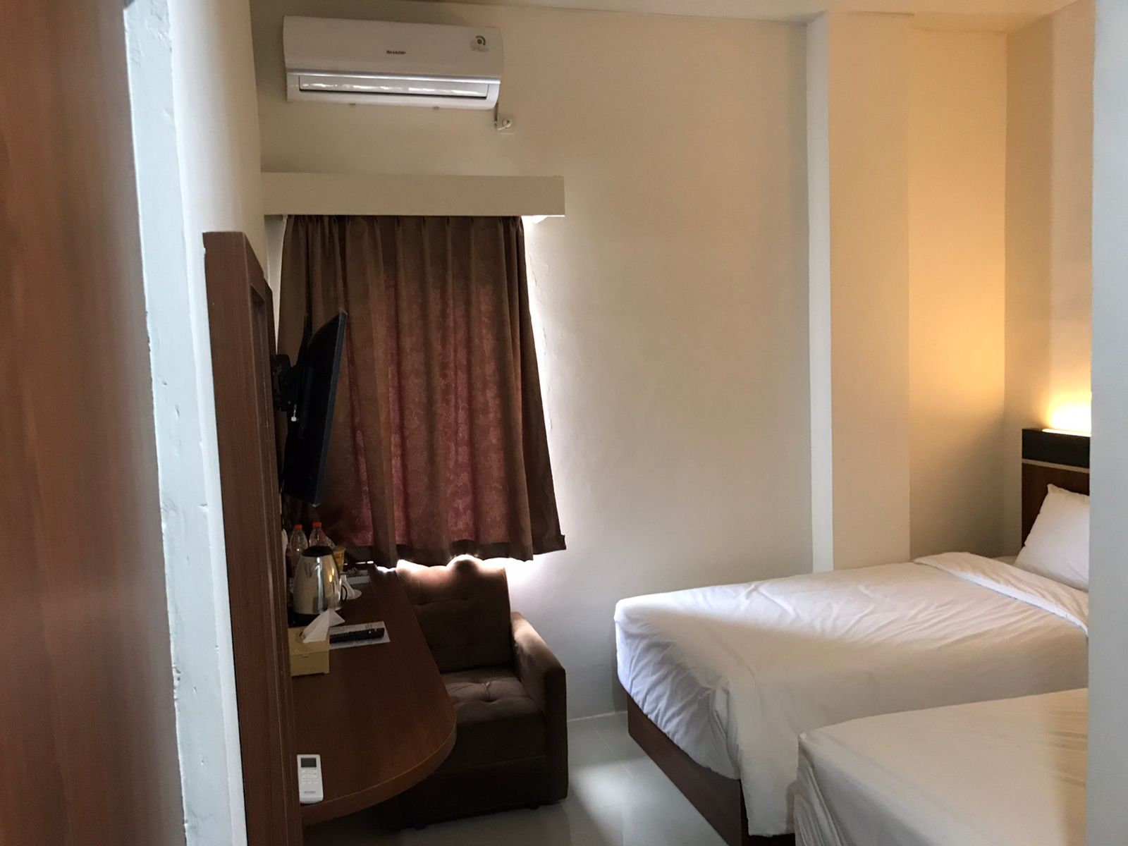 Kamar President Suit