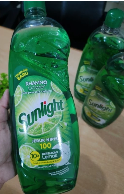 SUNLIGHT BOTOL 750ml 