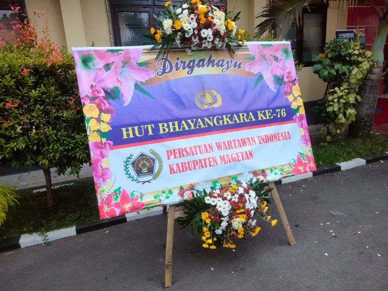 Karangan Bunga