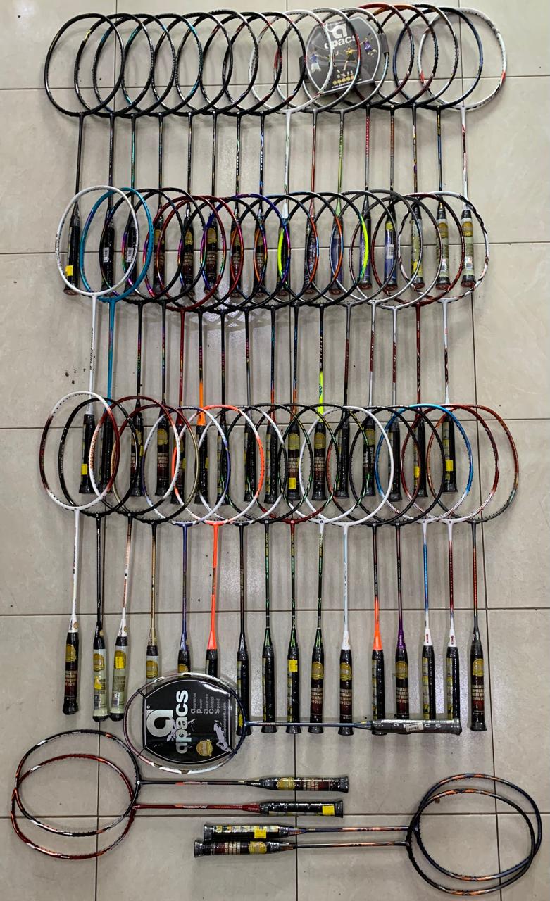 Raket Badminton