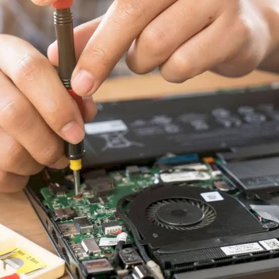 SERVICE LAPTOP BERAT