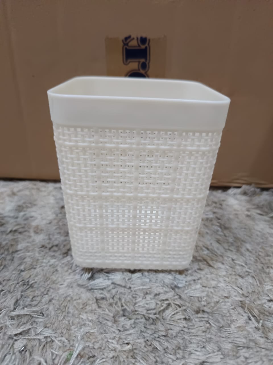 Souvenir Keranjang serbaguna + Sablob/Stiker Logo/Tulisan