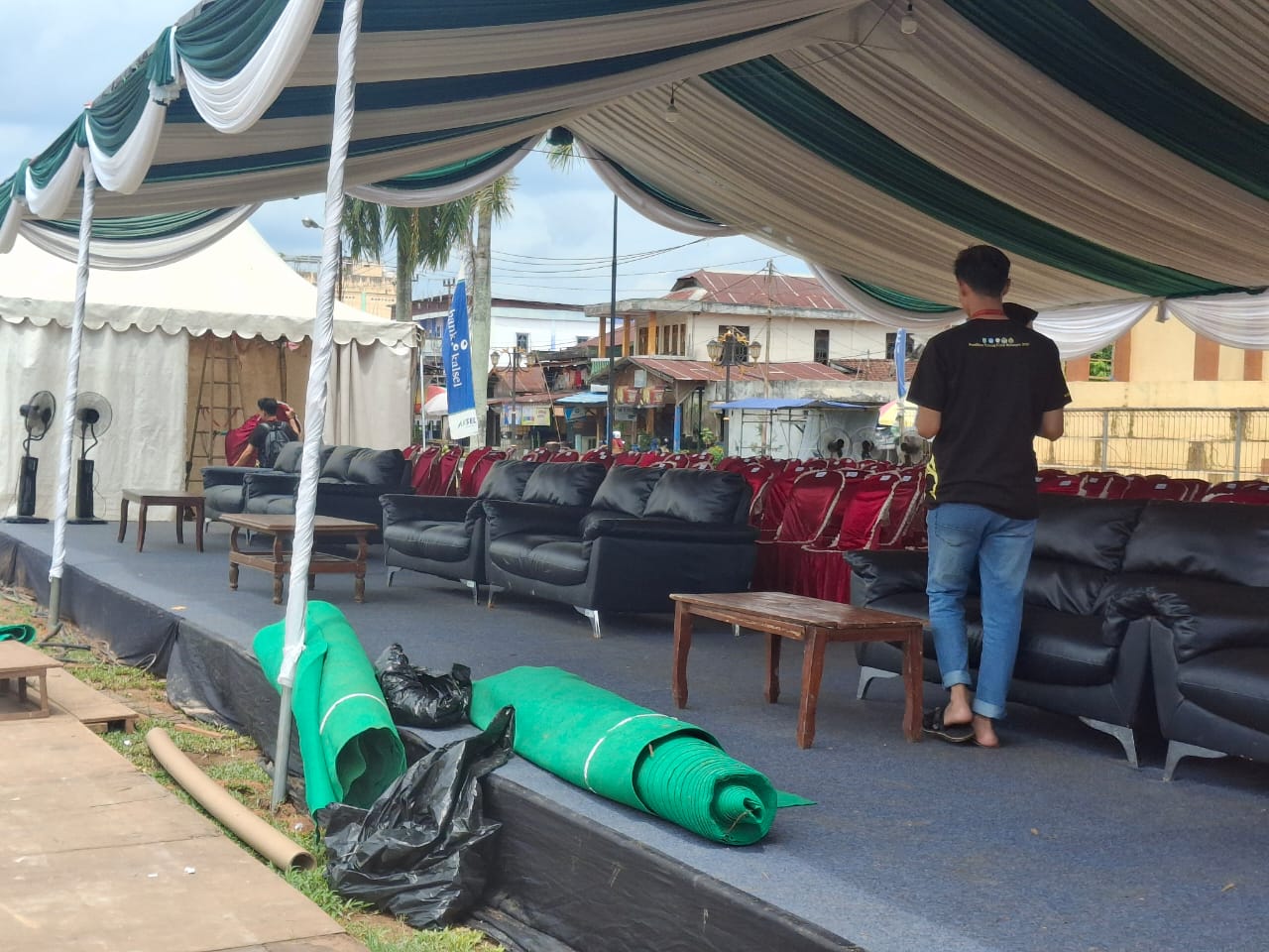 Karpet Lantai Bludru