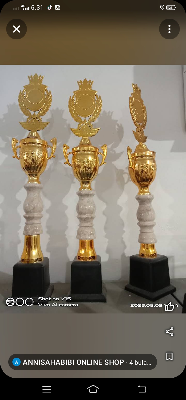 Piala Marmer kaki 1