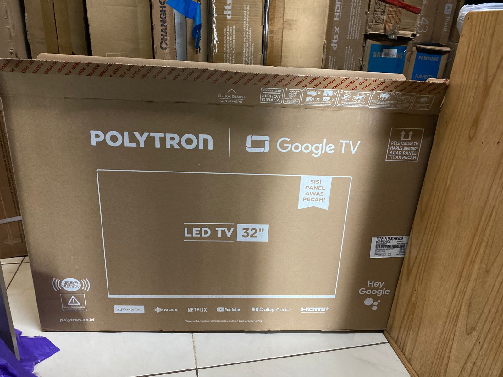 POLYTRON LED TV 32 inch