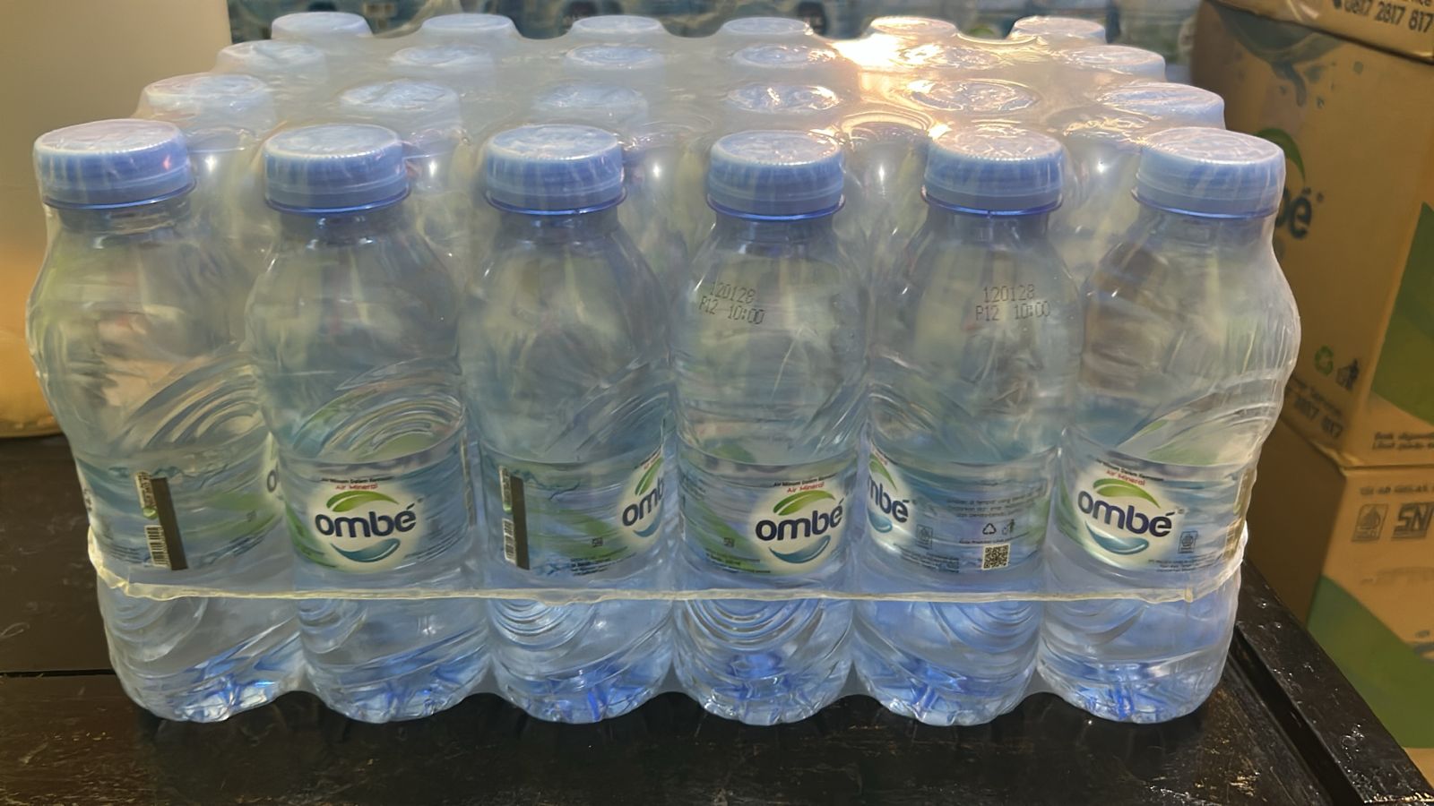 OMBE AIR MINUM GELAS KEMASAN 250ML