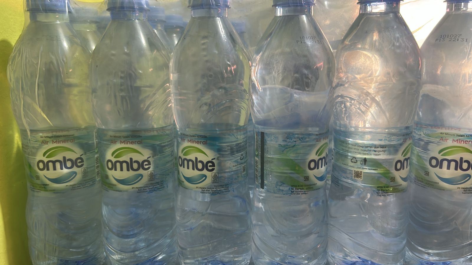 AIR MINUM KEMASAN BOTOL OMBE