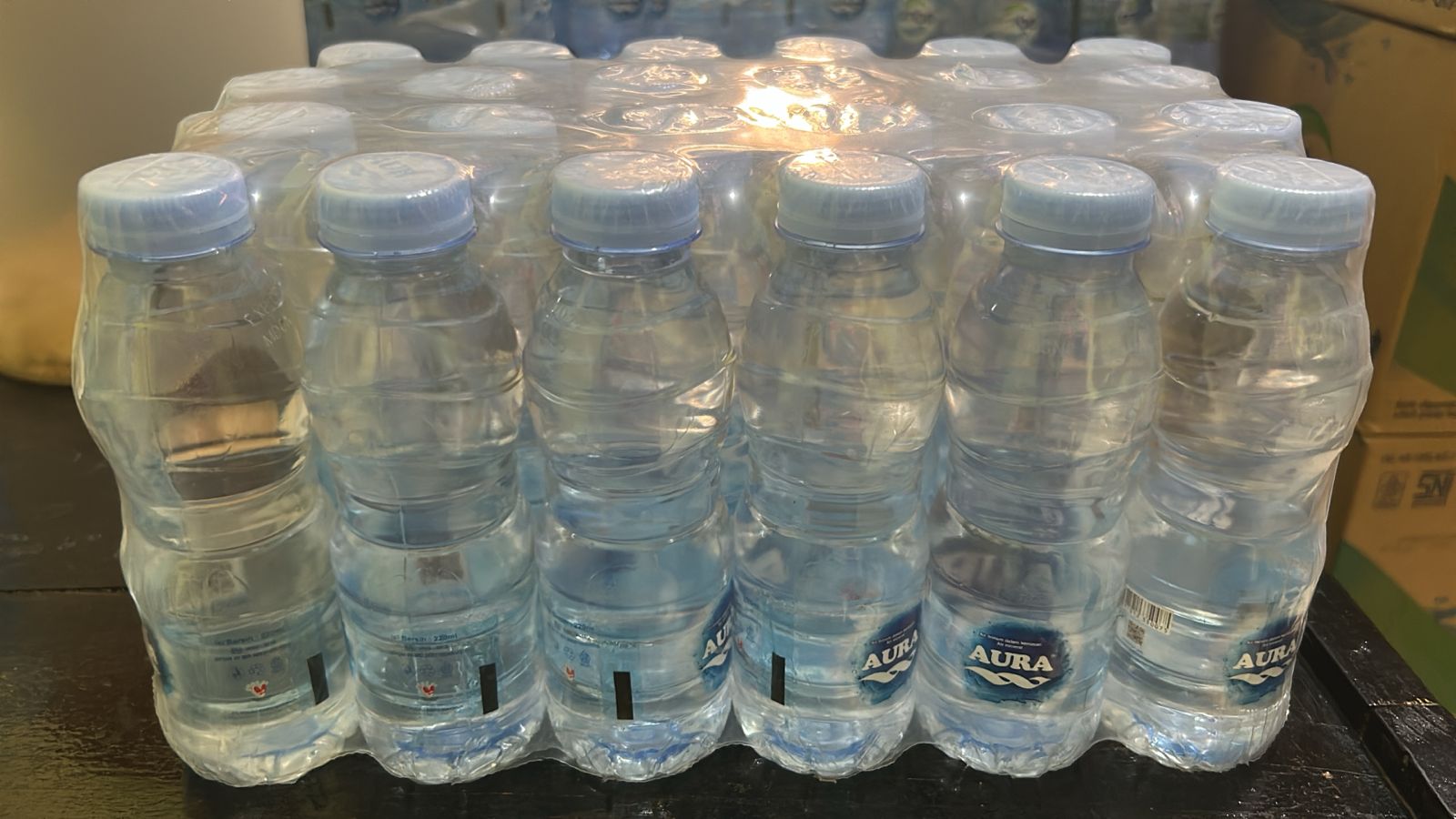 AIR MINUM KEMASAN BOTOL AURA